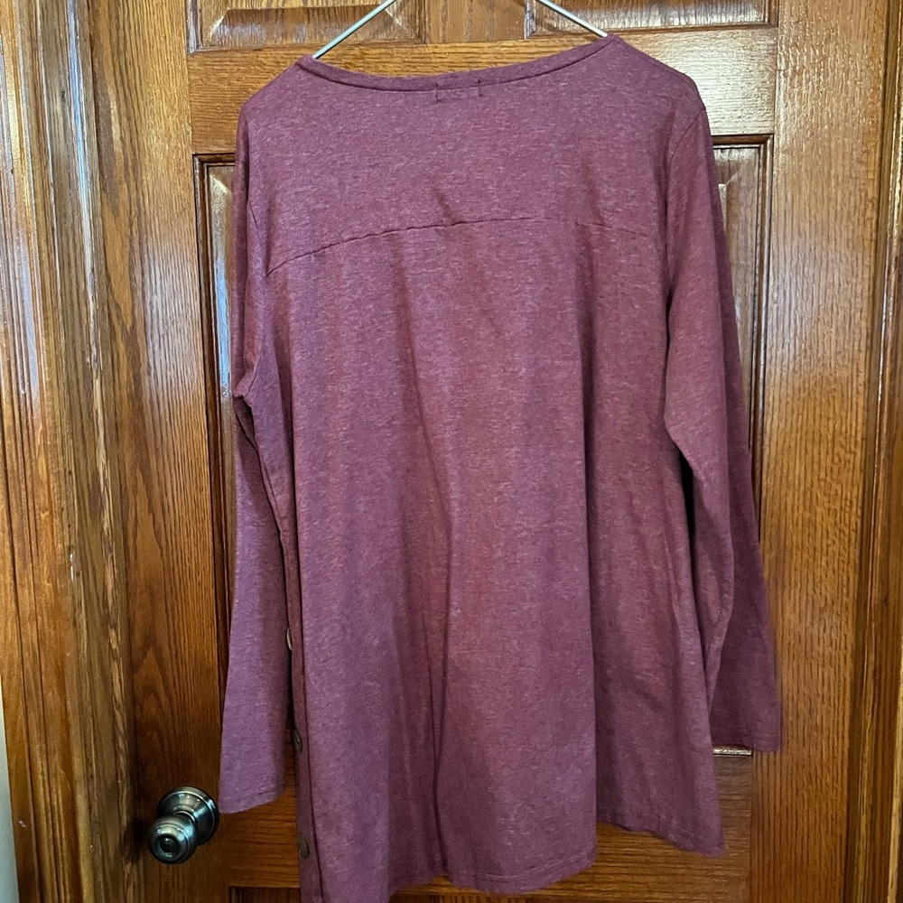Halife 2X Maroon Pullover Long Sleeve Top With Button Accent Down One Side - Picture 3 of 5